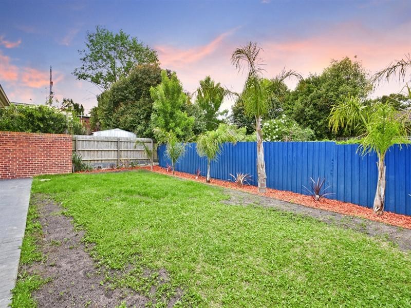 2/119A Surrey Road, Blackburn VIC 3130