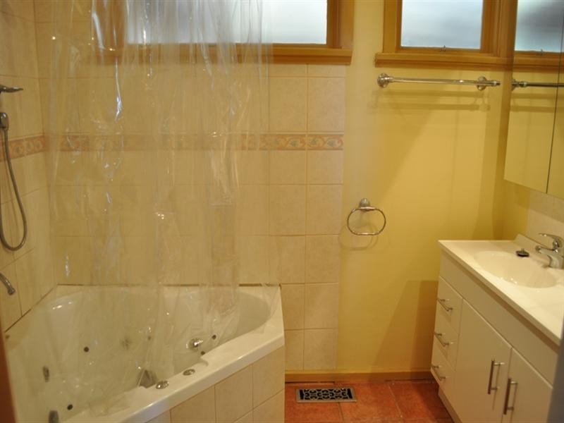 4 Corella Street, Doncaster VIC 3108