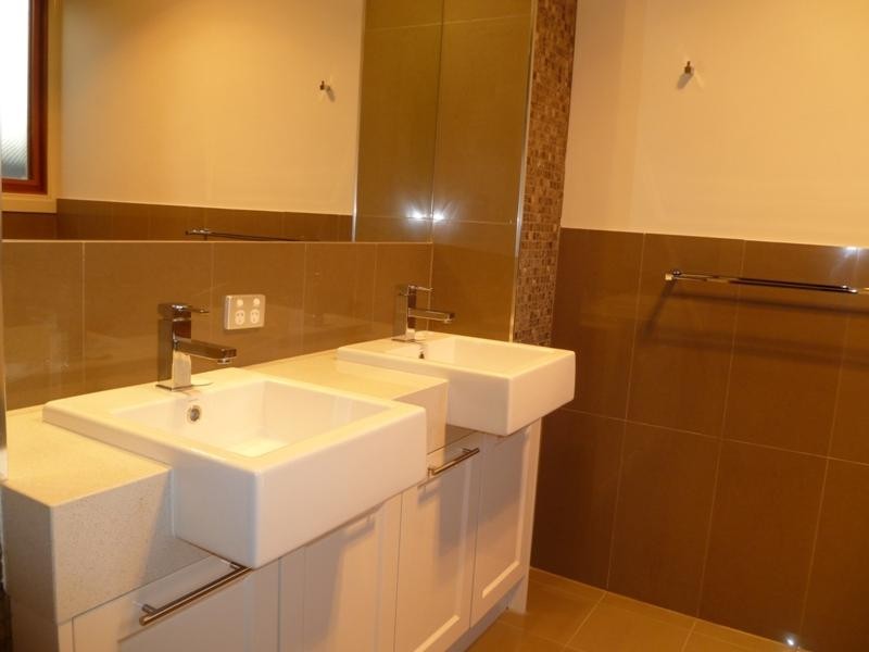 13 Hillingdon Crescent, Doncaster VIC 3108