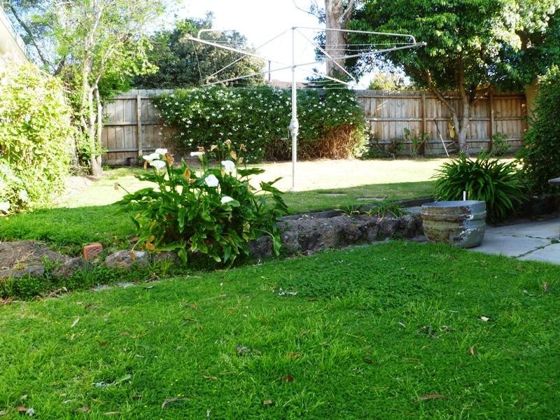 1/8 Verbena Street, Templestowe VIC 3106