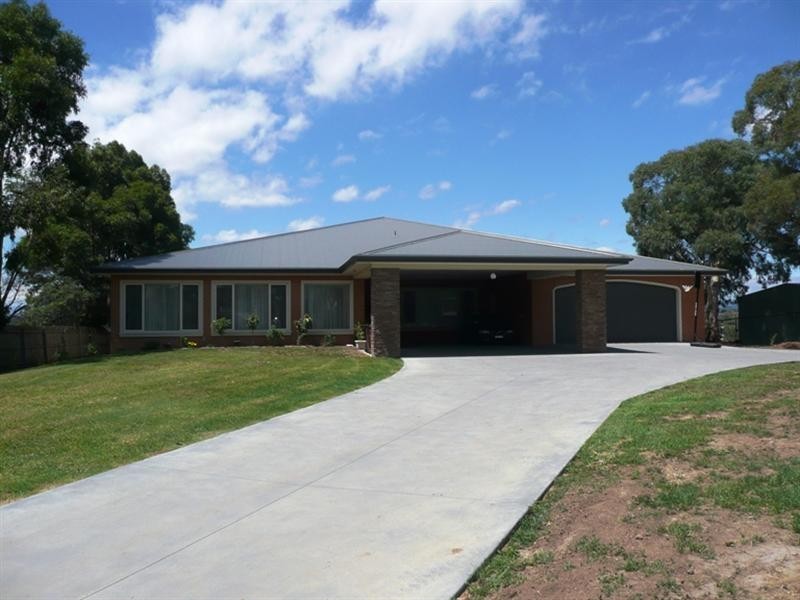 68 Newmans Road, Templestowe VIC 3106