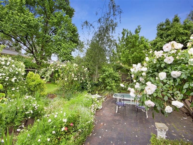 4 Primrose Road, Croydon North VIC 3136