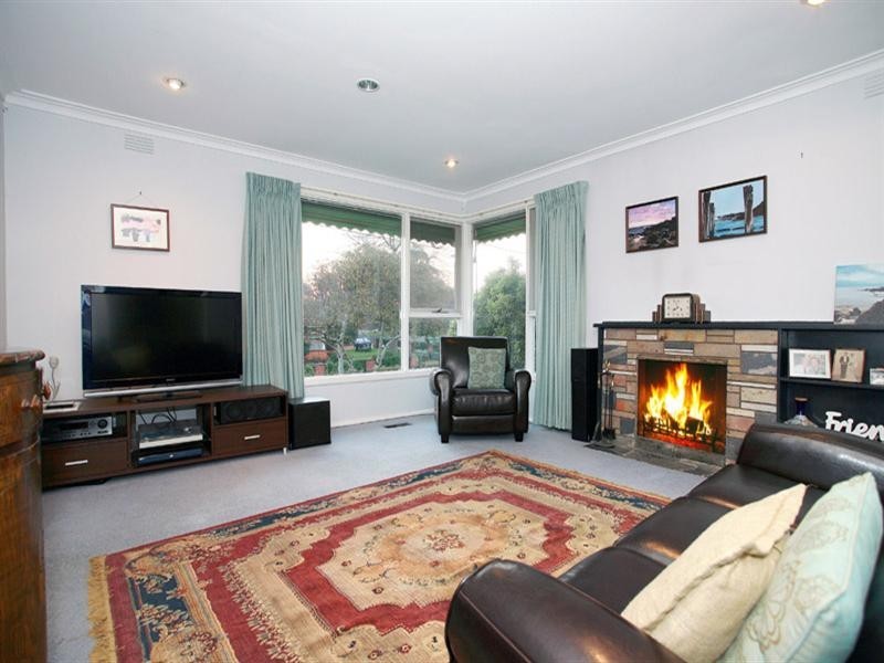 24 William Street, Donvale VIC 3111