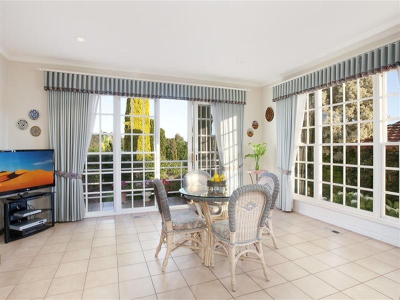 1 Crouch Court, Doncaster VIC 3108