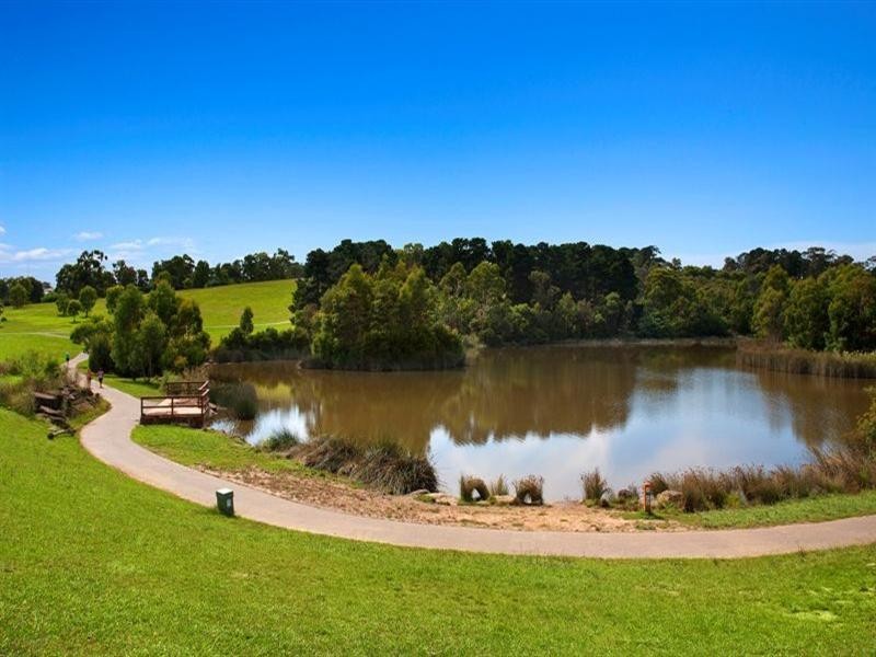 1 Crouch Court, Doncaster VIC 3108