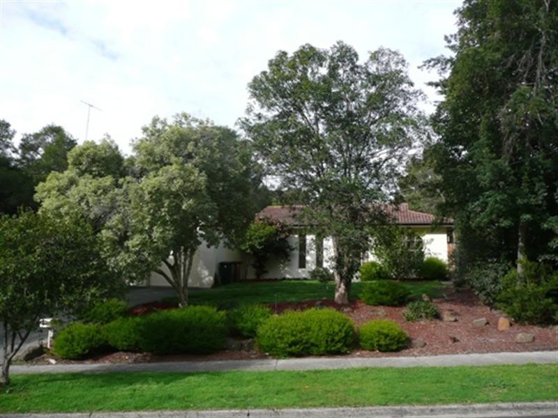 25 Saxon Street, Doncaster VIC 3108