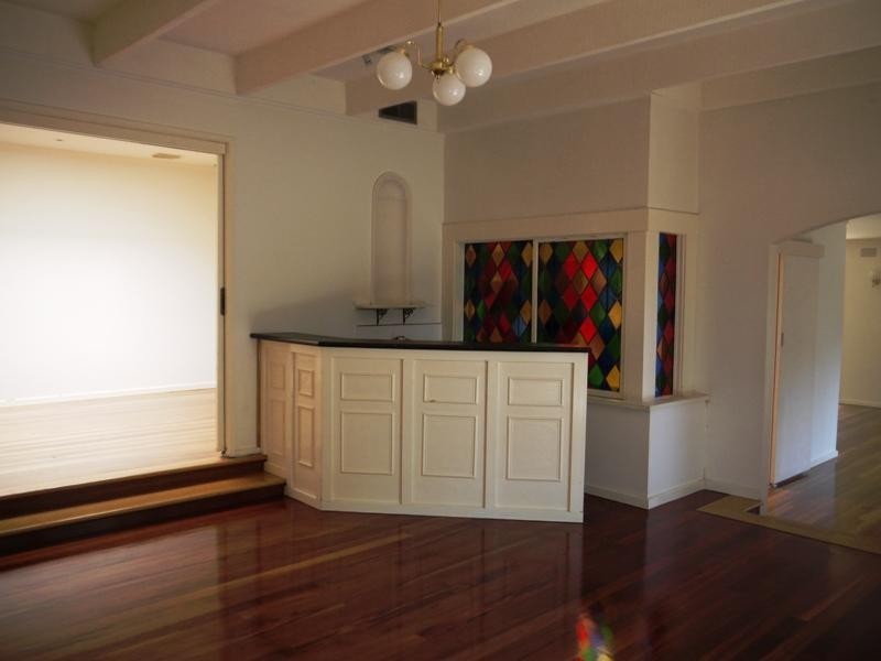 25 Saxon Street, Doncaster VIC 3108