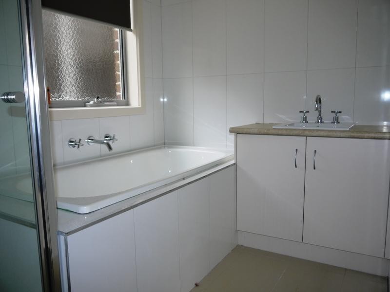 1A and 1B Turnstone Street, Doncaster East VIC 3109