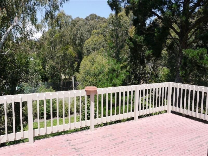 60 Dellfield Drive, Templestowe Lower VIC 3107