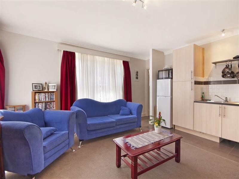 4/10 Maringa Avenue, Bulleen VIC 3105