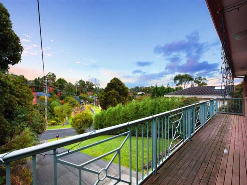 85 Dellfield Drive, Templestowe Lower VIC 3107