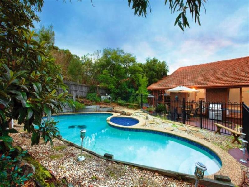 85 Dellfield Drive, Templestowe Lower VIC 3107