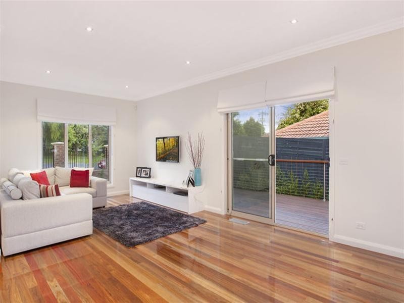 1/124 Beverley Street, Doncaster East VIC 3109