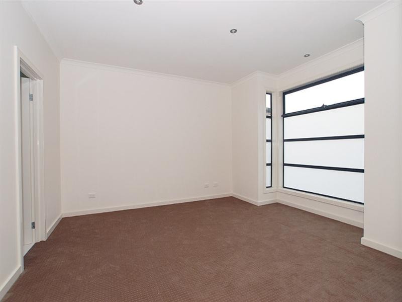 2/31 Leslie Street, Donvale VIC 3111