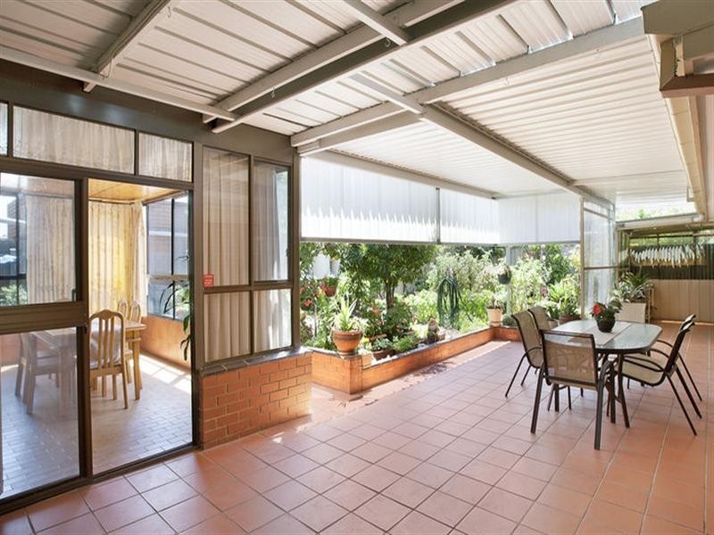 12 Heather Avenue, Thomastown VIC 3074