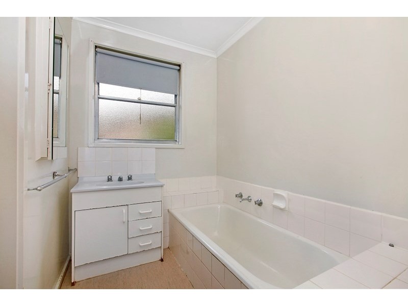 16 Patricia Court, Yallambie VIC 3085