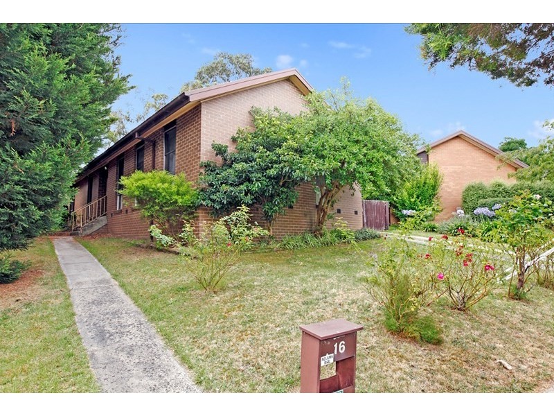 16 Patricia Court, Yallambie VIC 3085