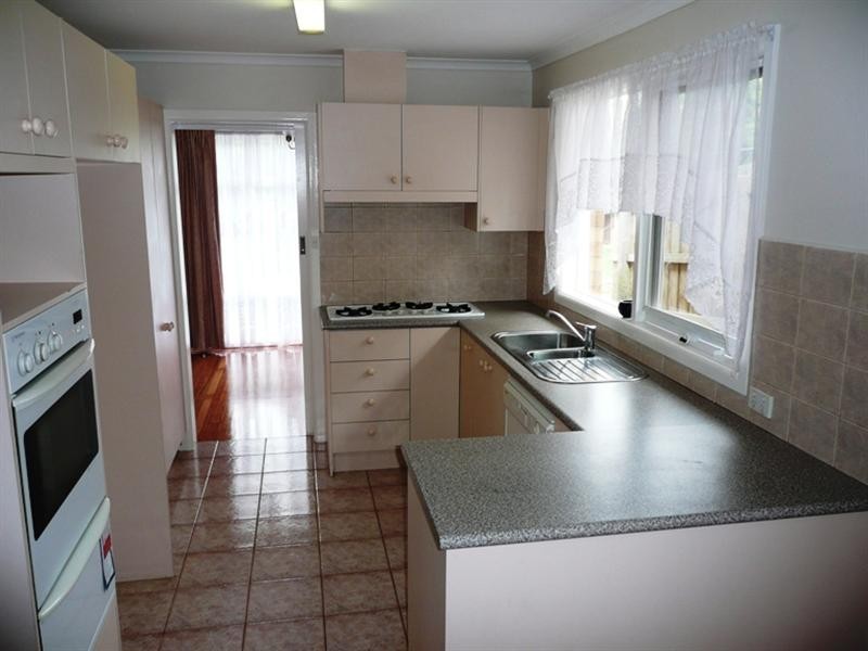 28 Scarlet Ash Drive, Templestowe Lower VIC 3107