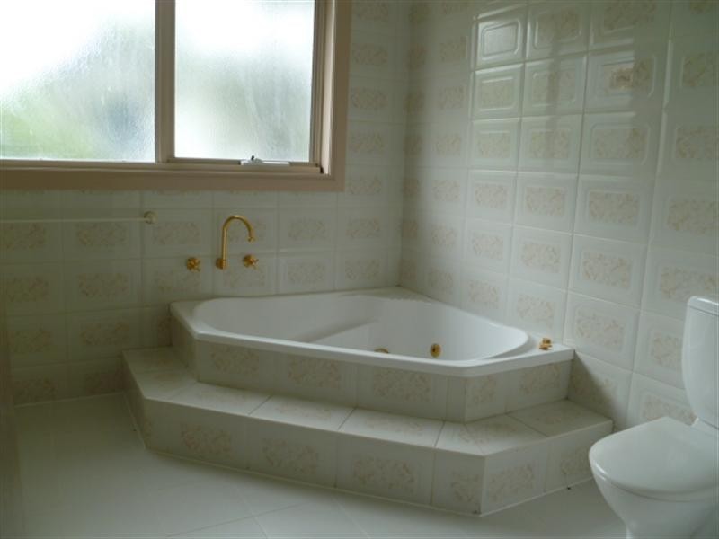 110 Templestowe Road, Bulleen VIC 3105