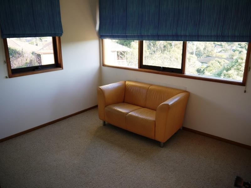 52 Waratah Drive, Templestowe Lower VIC 3107