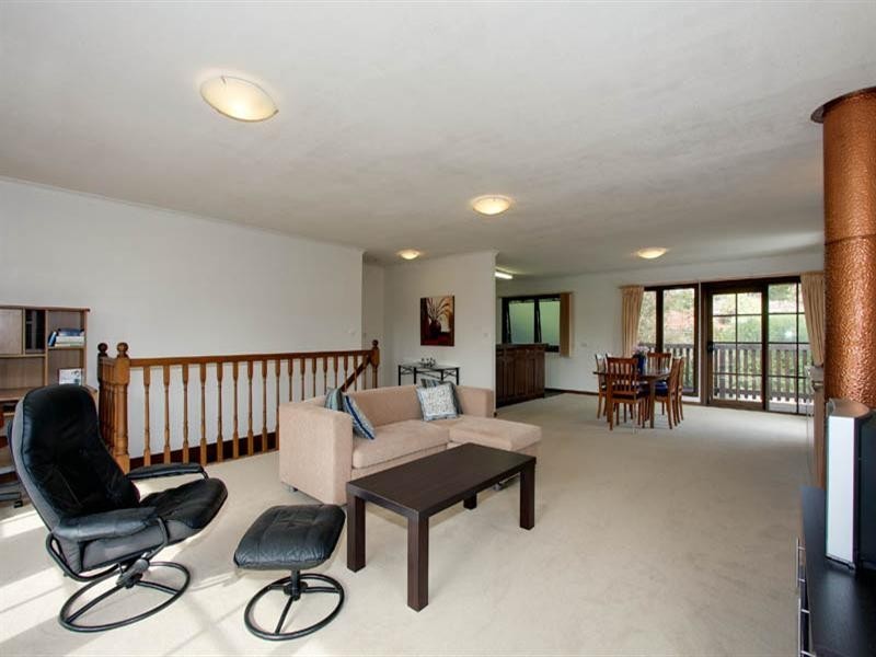 18 Chippewa Avenue, Donvale VIC 3111