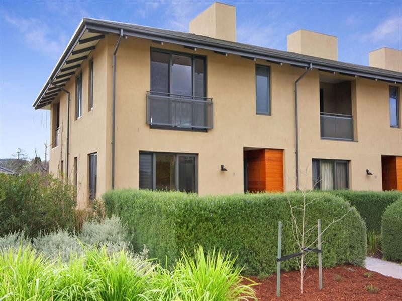 8 Oak Court, Chirnside Park VIC 3116