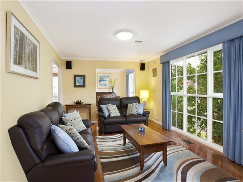 26 Oak Crescent, Templestowe Lower VIC 3107