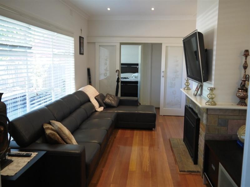 1 Rose Avenue, Bulleen VIC 3105