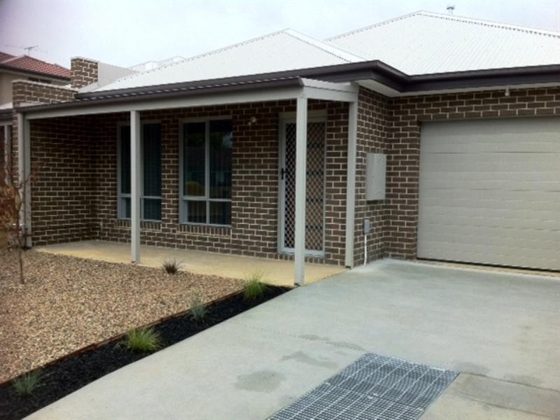 1A Turnstone Street, Doncaster East VIC 3109