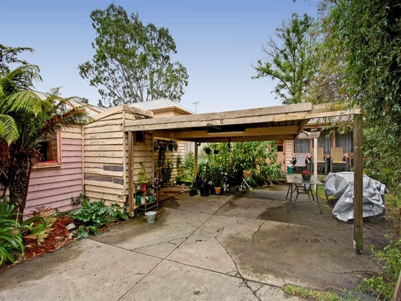12 Velma Grove, Ringwood East VIC 3135