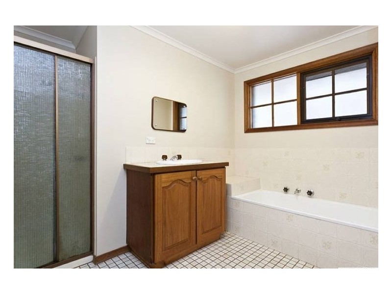 2 Newstead Court, Doncaster East VIC 3109