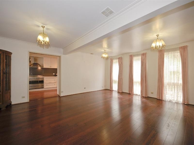 11 Heath Street, Templestowe Lower VIC 3107