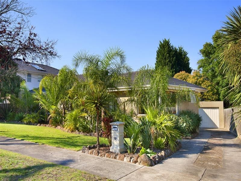 6 Hawk Street, Doncaster East VIC 3109