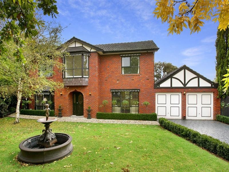 7 Houndswood Close, Doncaster East VIC 3109