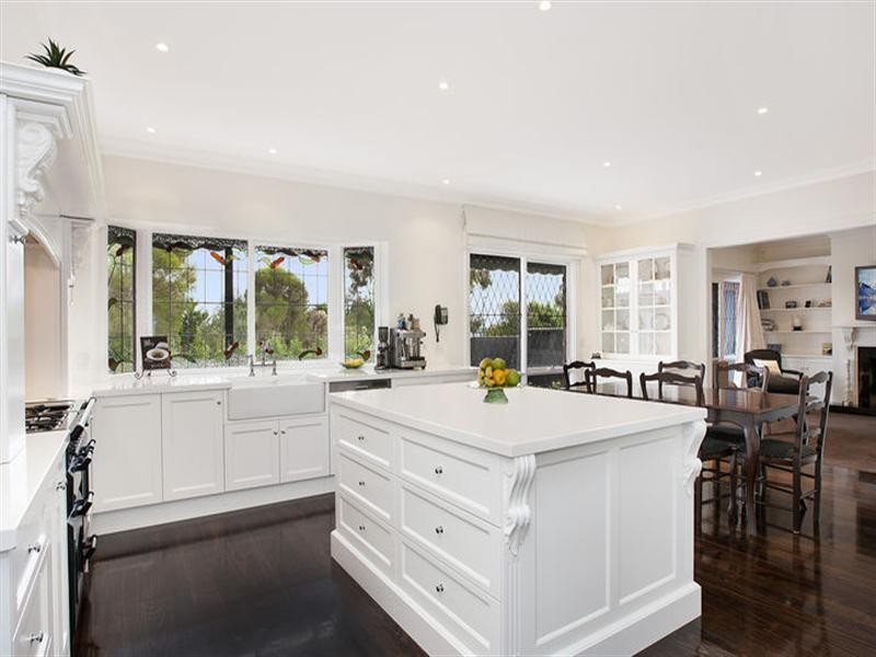 7 Houndswood Close, Doncaster East VIC 3109