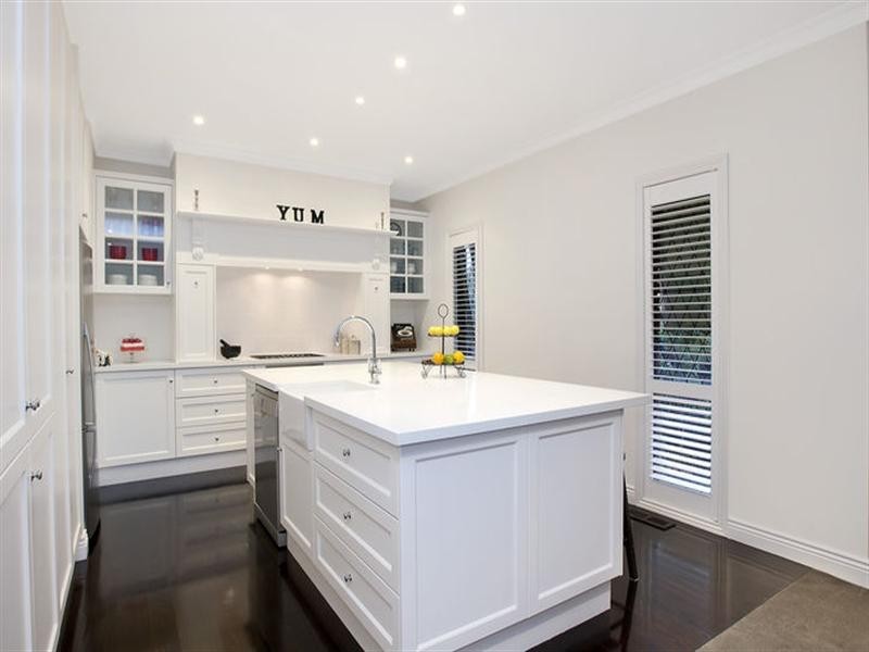 7 Houndswood Close, Doncaster East VIC 3109