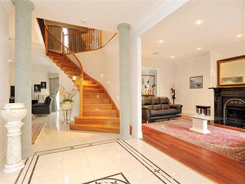 1 Wanbrow Avenue, Balwyn North VIC 3104
