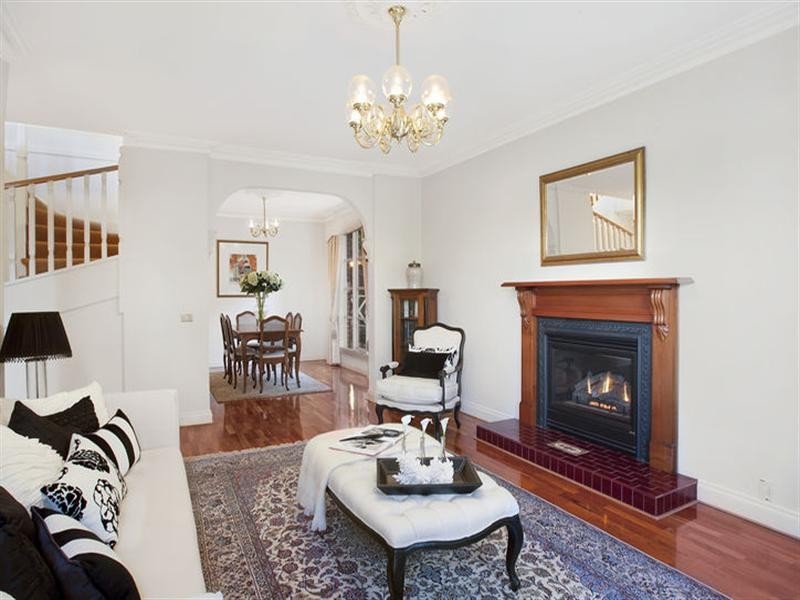 13 Lachlan Grange, Bulleen VIC 3105