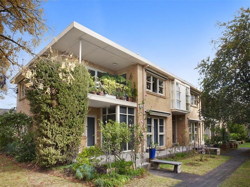 2/3 Boston Road, Balwyn VIC 3103