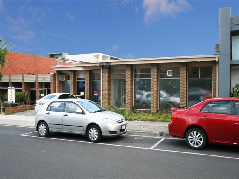 8 Ellingworth Parade, Box Hill VIC 3128