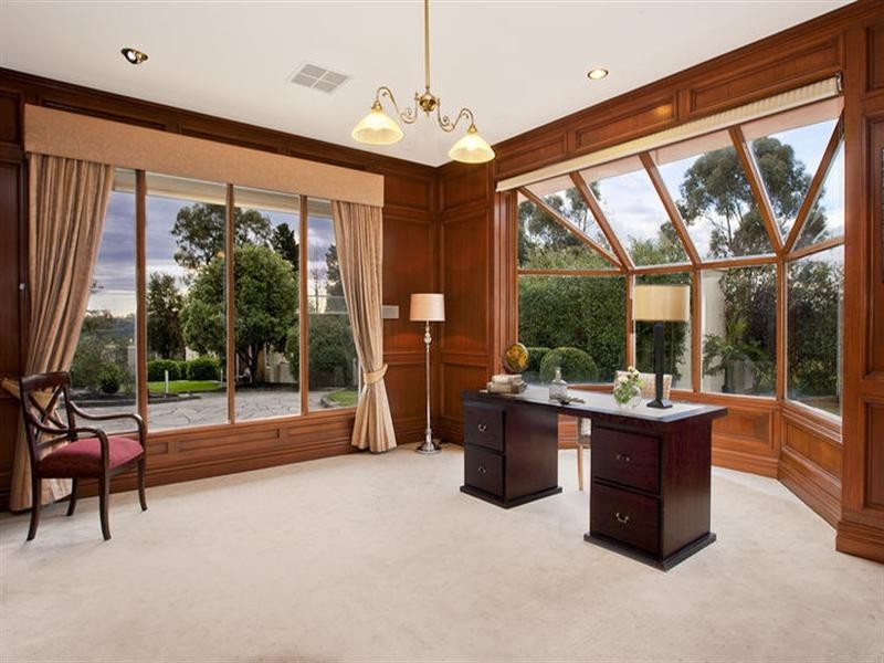 10 Summerhill Road, Templestowe VIC 3106
