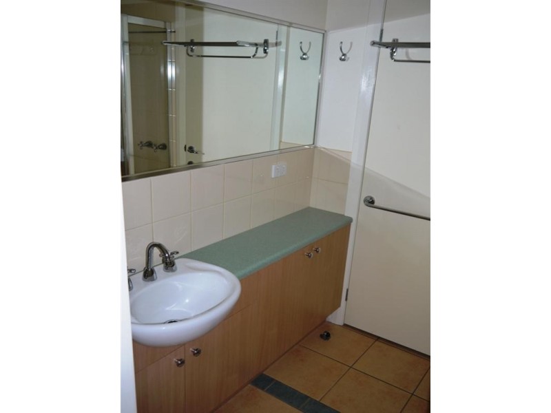 24/1 Bellevue Avenue, Doncaster East VIC 3109