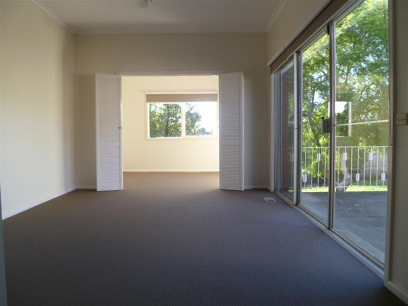 38 Scarlet Ash Drive, Templestowe Lower VIC 3107