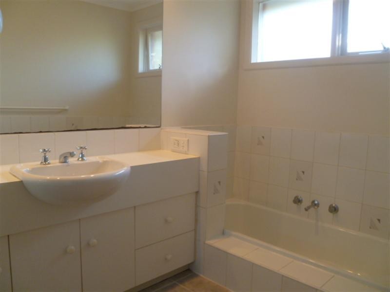 38 Scarlet Ash Drive, Templestowe Lower VIC 3107