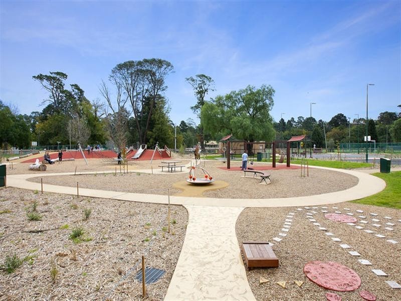 155 Beverley Road, Rosanna VIC 3084