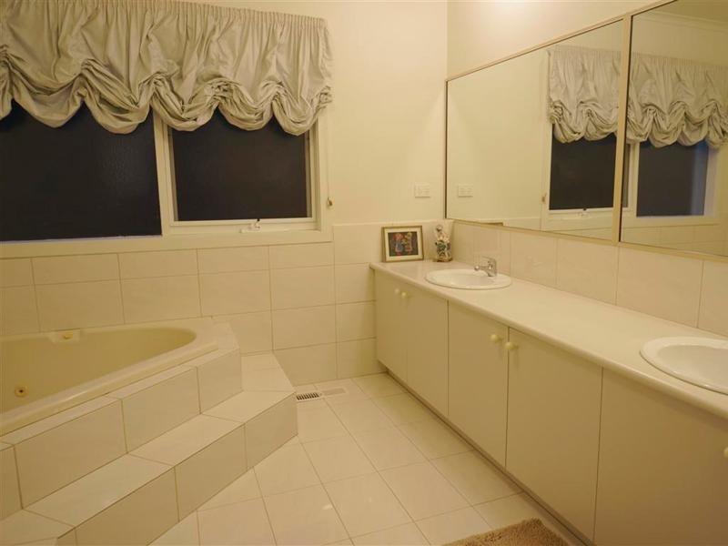 3 Kyrenia Court, Warrandyte VIC 3113