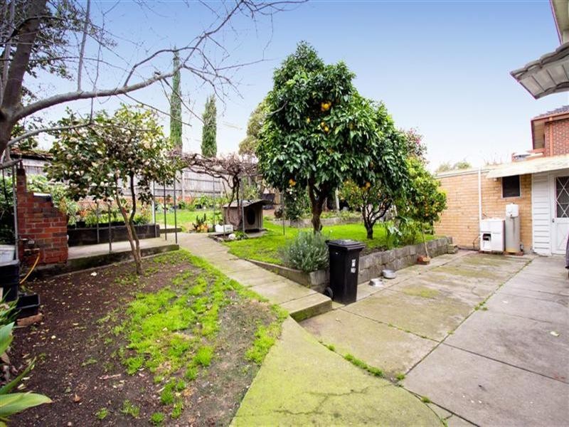 28 Tram Road, Doncaster VIC 3108