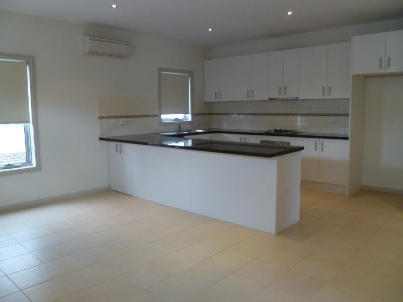 16C High Street, Doncaster VIC 3108