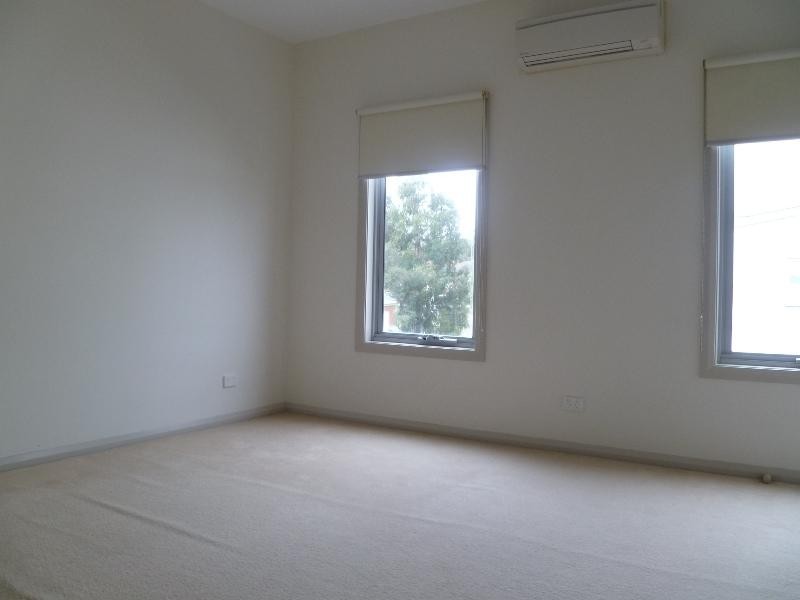 16C High Street, Doncaster VIC 3108