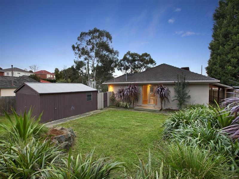 2 Golden Court, Doncaster VIC 3108